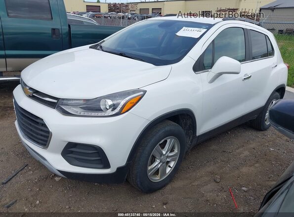 KL7CJPSB2KB904695 2019 CHEVROLET TRAX Белый Передняя левая четверть