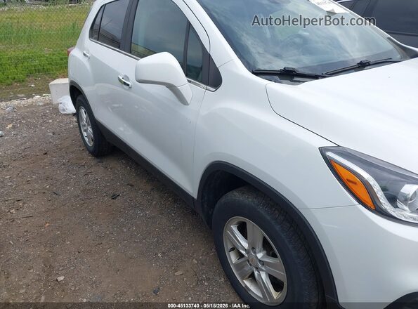 KL7CJPSB2KB904695 2019 CHEVROLET TRAX Белый Вид спереди