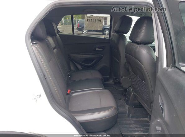 KL7CJPSB2KB947692 2019 CHEVROLET TRAX White Vista de la etiqueta del VIN