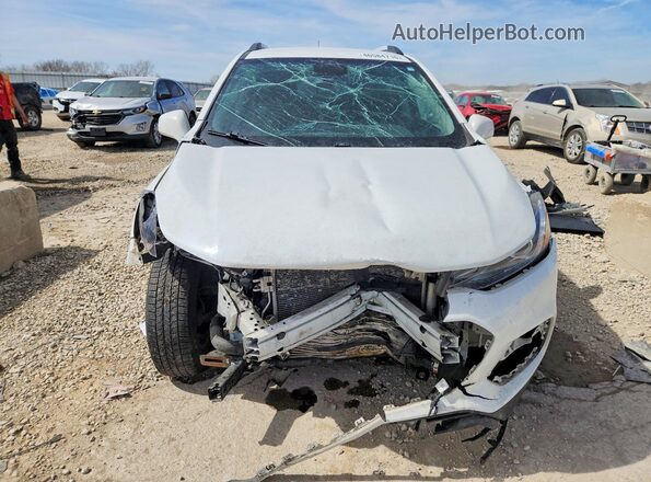KL7CJPSB4JB730059 2018 CHEVROLET TRAX Белый Вид спереди