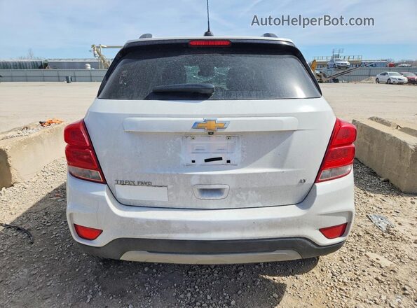 KL7CJPSB4JB730059 2018 CHEVROLET TRAX Белый Вид сзади