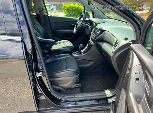 KL7CJPSB4KB921482 2019 CHEVROLET TRAX Черный Вид спереди