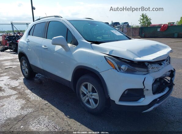 KL7CJPSB5JB613221 2018 CHEVROLET TRAX Белый 