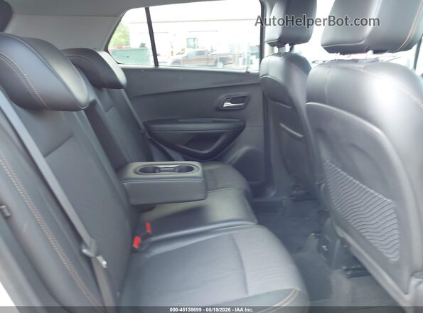 KL7CJPSB5JB613221 2018 CHEVROLET TRAX Белый Вид наклейки с VIN-кодом