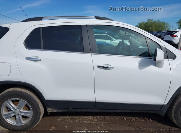 KL7CJPSB7HB183282 2017 CHEVROLET TRAX White Вид задньої частини салону