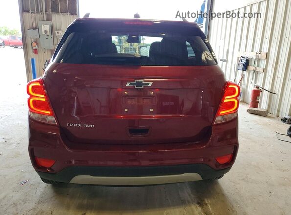 KL7CJPSM1NB566874 2022 CHEVROLET TRAX Красный Вид сзади