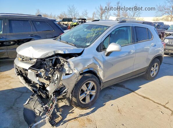 KL7CJPSM7MB364295 2021 CHEVROLET TRAX Серебряный Передняя левая четверть