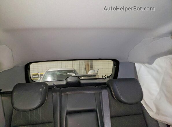 KL7CJPSM8NB568993 2022 CHEVROLET TRAX Бордовый Вид задних сидений
