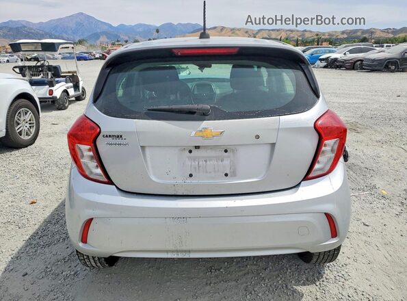 KL8CA6SA7JC461921 2018 CHEVROLET SPARK Silver Widok z tyłu