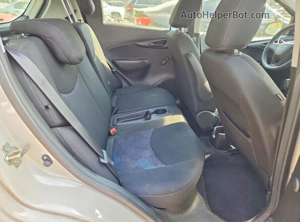 KL8CB6SA2GC568204 2016 CHEVROLET SPARK Кремовый Вид задних сидений