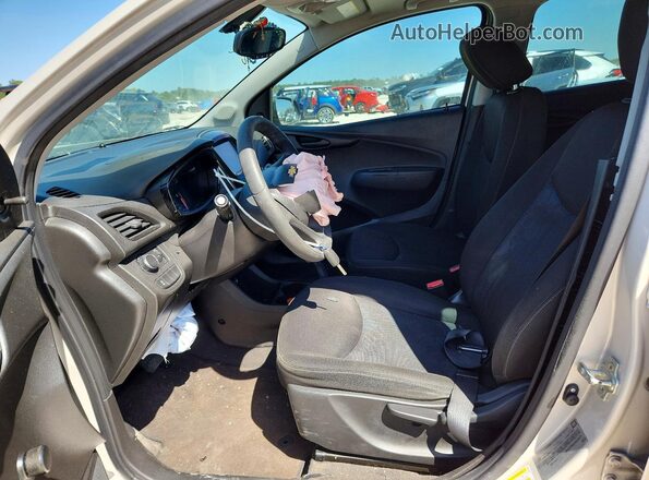 KL8CB6SA2HC763060 2017 CHEVROLET SPARK Бежевый Вид салона спереди