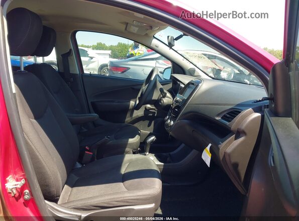 KL8CB6SA3LC412666 2020 CHEVROLET SPARK Red Widok wnętrza z przodu