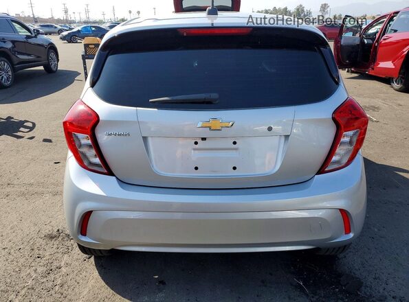 KL8CB6SA3LC458904 2020 CHEVROLET SPARK Серебряный Вид сзади