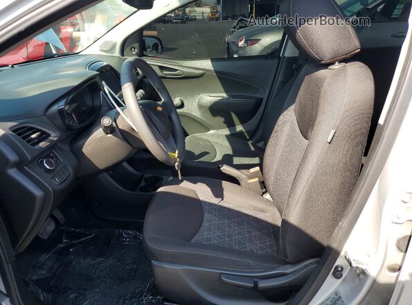 KL8CB6SA3LC458904 2020 CHEVROLET SPARK Серебряный Вид салона спереди