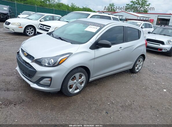 KL8CB6SA4NC014045 2022 CHEVROLET SPARK Silver Vista tres cuartos delantera izquierda
