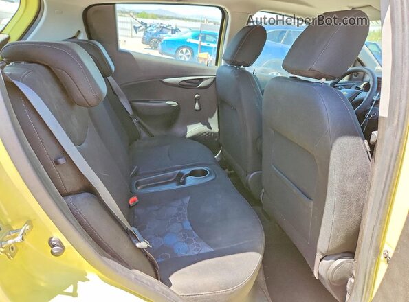 KL8CB6SA5HC722292 2017 CHEVROLET SPARK Yellow Vista de los asientos traseros