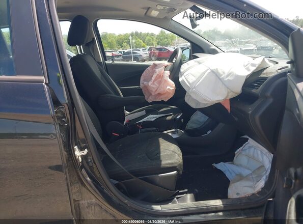 KL8CB6SA5HC753753 2017 CHEVROLET SPARK Black Вид салону спереду