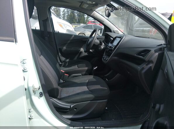 KL8CB6SA6HC742874 2017 CHEVROLET SPARK Light Blue Вид салона спереди