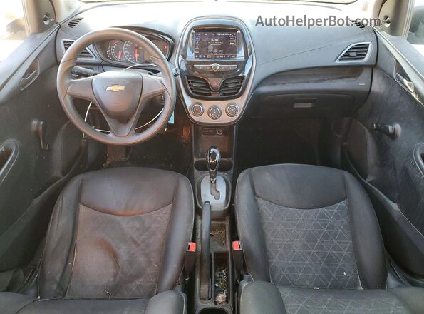 KL8CB6SA8KC747744 2019 CHEVROLET SPARK Серебряный Вид панели приборов