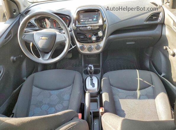 KL8CB6SAXJC468889 2018 CHEVROLET SPARK Черный Вид панели приборов