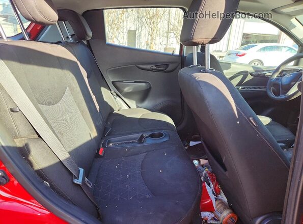 KL8CD6SA1KC719150 2019 CHEVROLET SPARK Red Vista de los asientos traseros