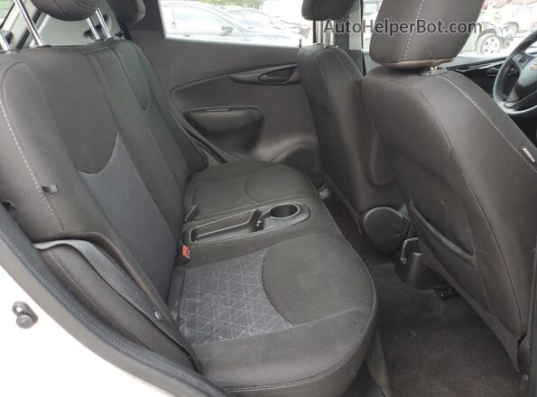 KL8CD6SA6MC736755 2021 CHEVROLET SPARK White Вид задніх сидінь