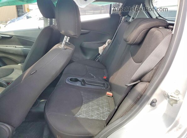 KL8CD6SA8KC720554 2019 CHEVROLET SPARK Серебряный Вид задних сидений