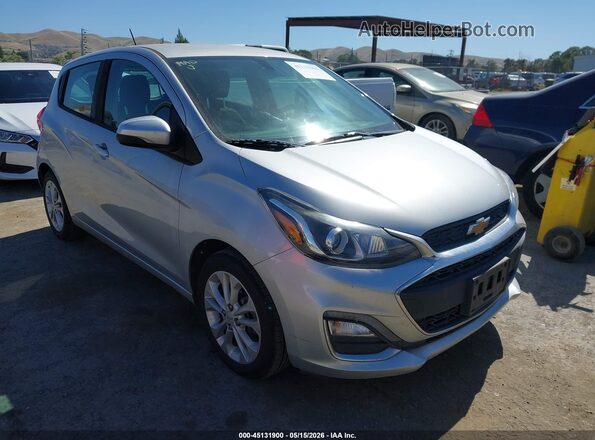 KL8CD6SA9MC734790 2021 CHEVROLET SPARK Серебряный Передняя правая четверть