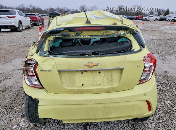 KL8CF6SA2HC790618 2017 CHEVROLET SPARK Желтый Вид сзади