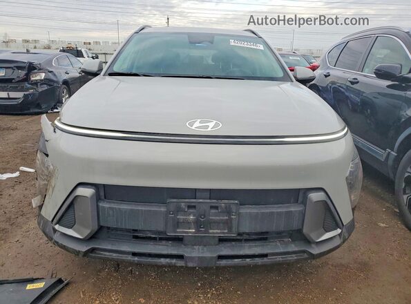 KM8HC3AB1SU321774 2025 HYUNDAI KONA Серый Вид спереди