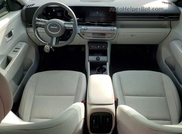 KM8HC3ABXRU051583 2024 HYUNDAI KONA Серый Вид панели приборов