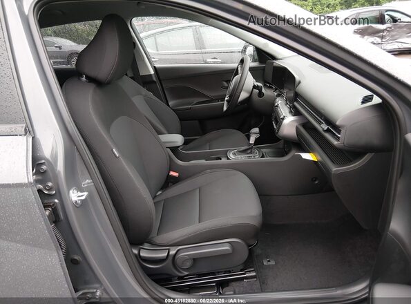 KM8HF3AB2TU457761 2026 HYUNDAI KONA Gray Widok wnętrza z przodu