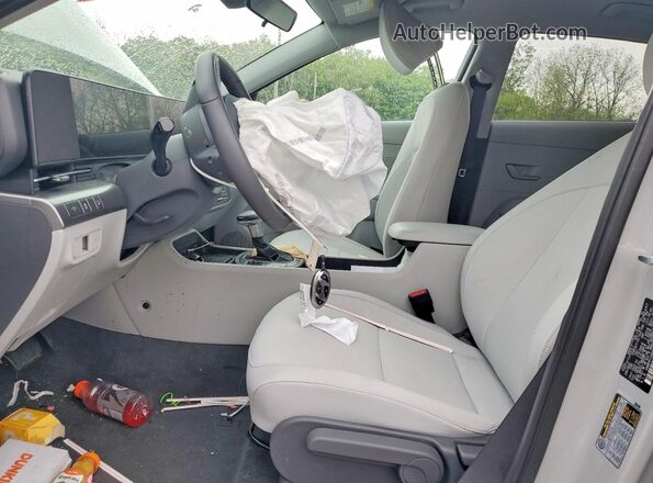 KM8HFCAB9TU345832 2026 HYUNDAI KONA Серый Вид салона спереди
