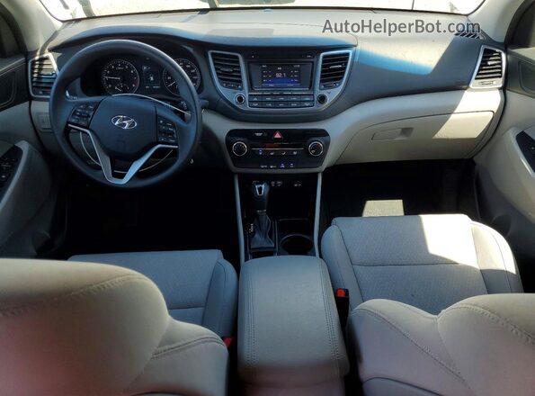 KM8J23A44JU700966 2018 HYUNDAI TUCSON Белый Вид панели приборов