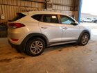 2017 Hyundai Tucson Se Серебряный vin: KM8J33A40HU556484