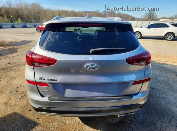 KM8J33AL0MU329524 2021 HYUNDAI TUCSON Серебряный Вид сзади