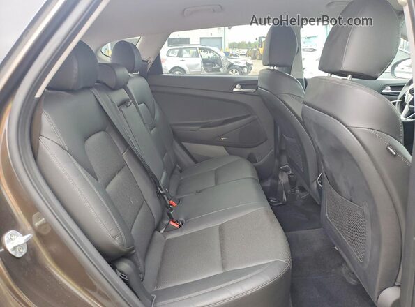 KM8J33AL4LU180632 2020 HYUNDAI TUCSON Brown Vista interior trasera