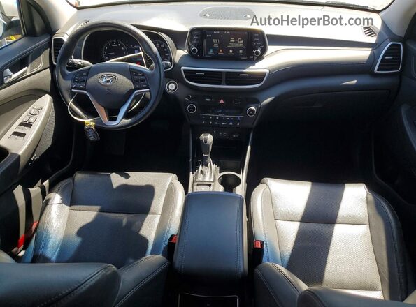KM8J33AL6LU178994 2020 HYUNDAI TUCSON Серебряный Вид панели приборов
