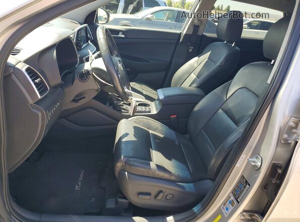 KM8J33AL6LU178994 2020 HYUNDAI TUCSON Серебряный Вид салона спереди