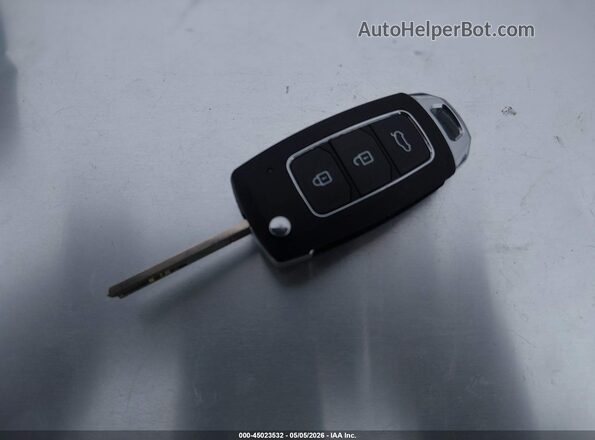 KM8K12AA8LU407632 2020 HYUNDAI KONA Белый Вид панели приборов