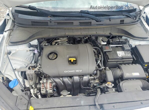 KM8K12AAXMU642437 2021 HYUNDAI KONA White Widok wnętrza z tyłu