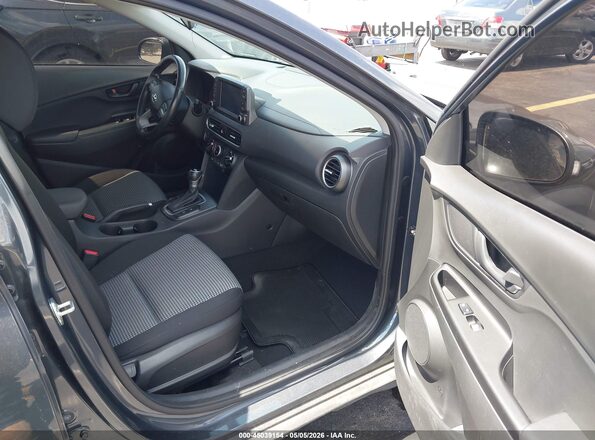 KM8K22AA7LU512904 2020 HYUNDAI KONA Серый Вид салона спереди