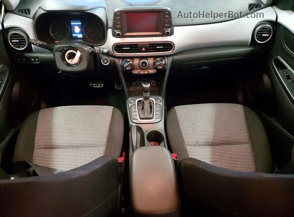 KM8K2CAA3MU724450 2021 HYUNDAI KONA Черный Вид панели приборов
