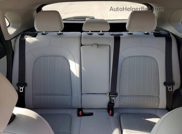 KM8K32AB4NU880871 2022 HYUNDAI KONA Красный Вид задних сидений