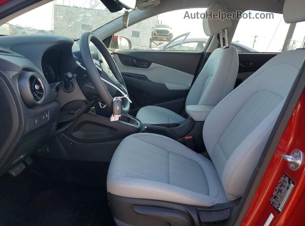 KM8K62AB2NU899488 2022 HYUNDAI KONA Красный Вид салона спереди