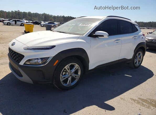 KM8K62ABXPU976207 2023 HYUNDAI KONA Белый Передняя левая четверть