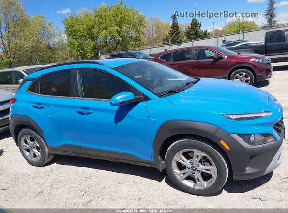 KM8K6CAB7NU856299 2022 HYUNDAI KONA Синий Вид задней части салона