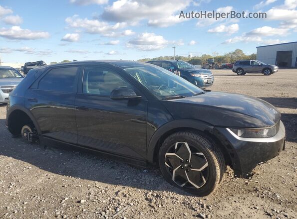 KM8KM4AE6PU172045 2023 HYUNDAI IONIQ Черный Передняя правая четверть