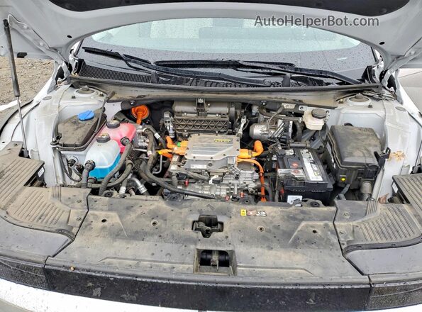KM8KNDAF8PU190102 2023 HYUNDAI IONIQ Серебряный Вид задней части салона