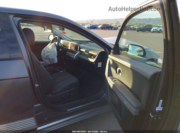 KM8KRDDFXRU262159 2024 HYUNDAI IONIQ 5 Серый Вид салона спереди